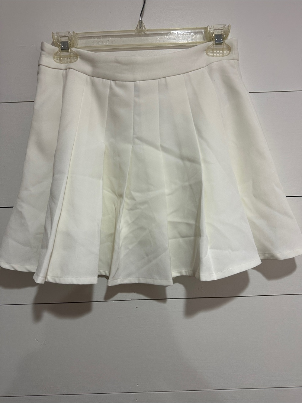Shein Lined White Pleated Mini Skirt size Medium Petite